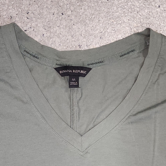 BANANA REPUBLIC T-SHIRT - Picture 2 of 3